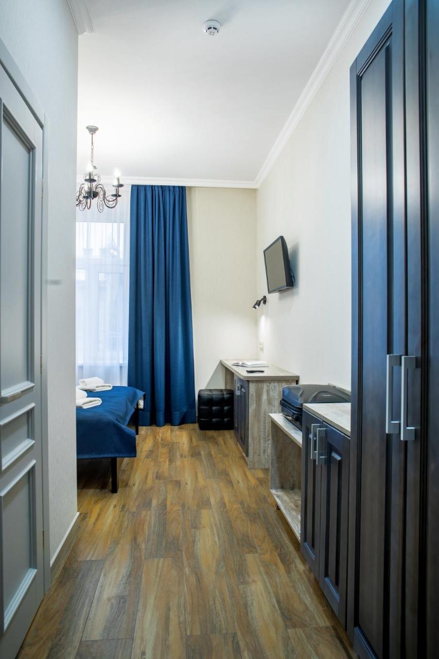 Mini Hotel Barvy Lvova On Horodotska St. Eksteriør billede